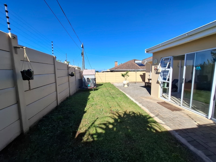 2 Bedroom Property for Sale in Gonubie Eastern Cape